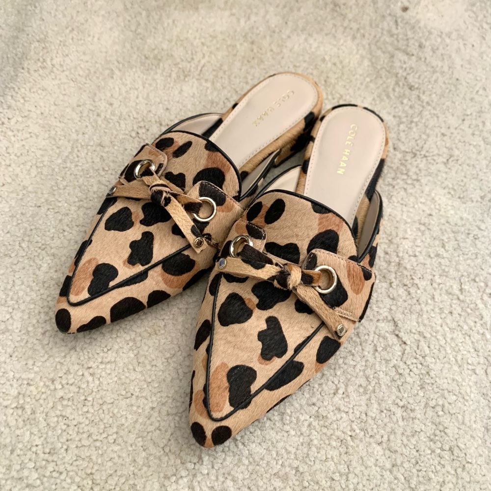 Like New/ Cole Haan Leopard Mule, size 5.5, flat shoes